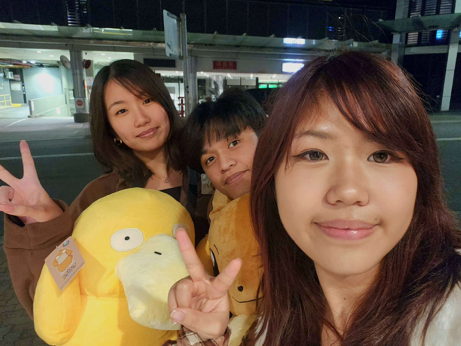 ABOUT NOMNOM